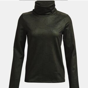 $80 msrp Under Armour Cold Weather Funnel Neck